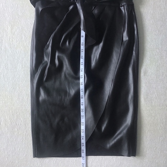Zara Vegan Leather Pencil Skirt Womans XS Front Tie Waist Asymmetrical Faux Wrap - Picture 8 of 10